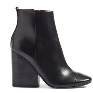Tory Burch Black Grove Leather Ankle Boots. Size 9.5.